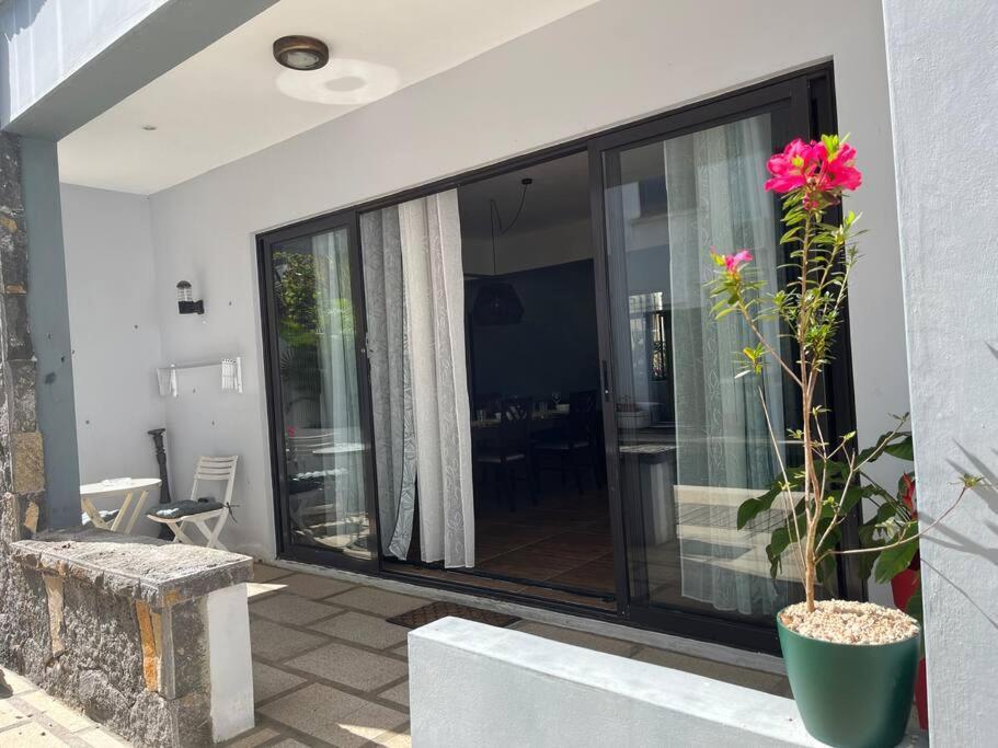 Charmant T4 Avec Vue Piscine Grand-Baie Dış mekan fotoğraf